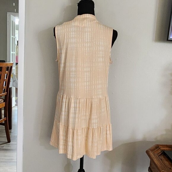 NWT'S WONDERLY RUFFLED SWING TOP SZ LARGE - Picture 2 of 3